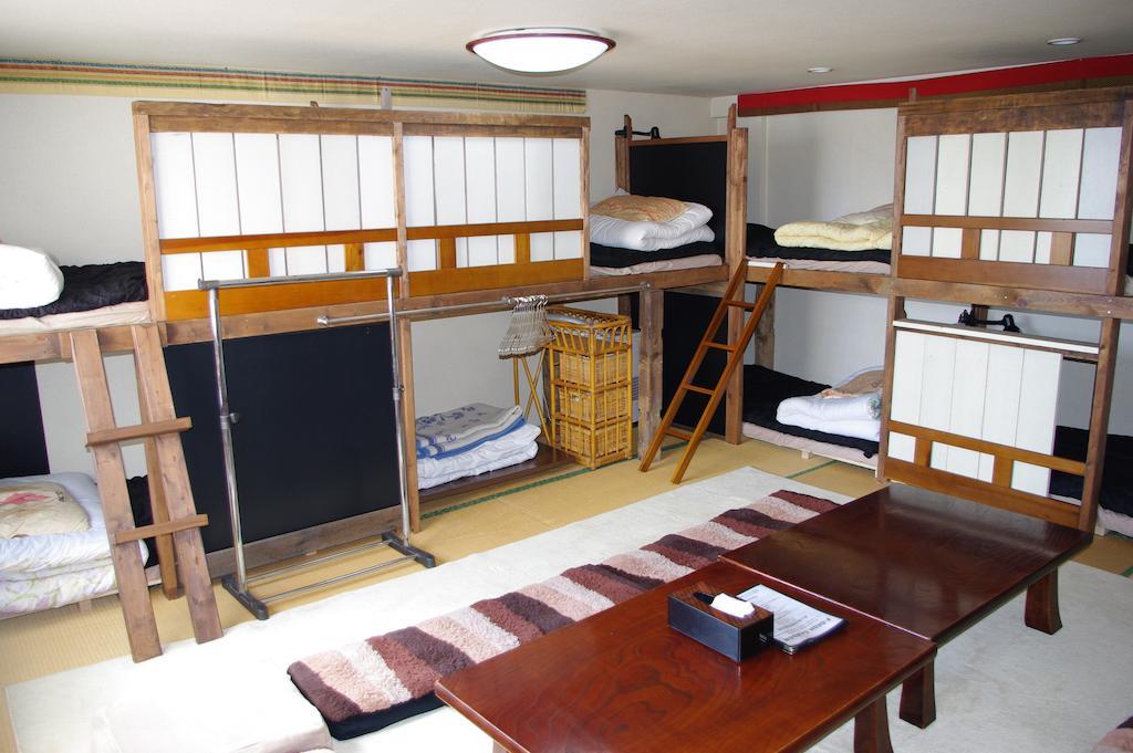 P-Dash Garden Backpackers Higashikawa Room photo